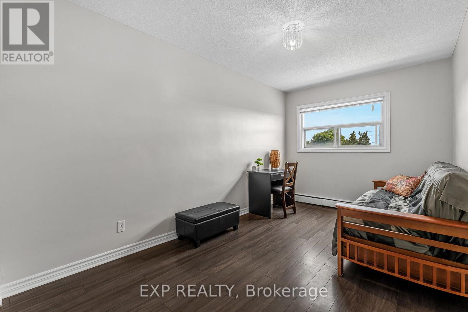 301 - 264 Oakdale Avenue, St. Catharines, Ontario  L2P 2K4 - Photo 22 - X12593198