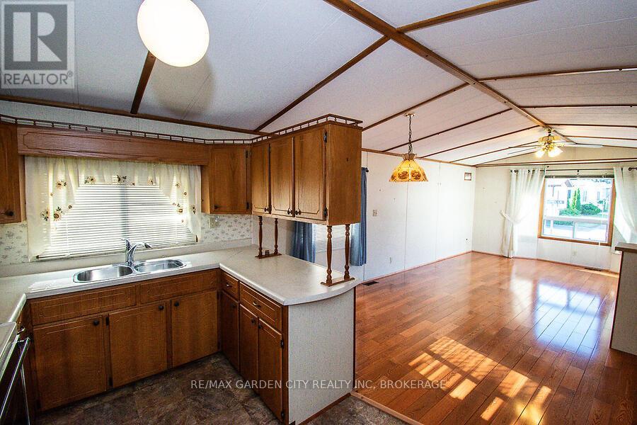 4585 Rachael Lane, Lincoln, Ontario  L3J 0W1 - Photo 8 - X12595828