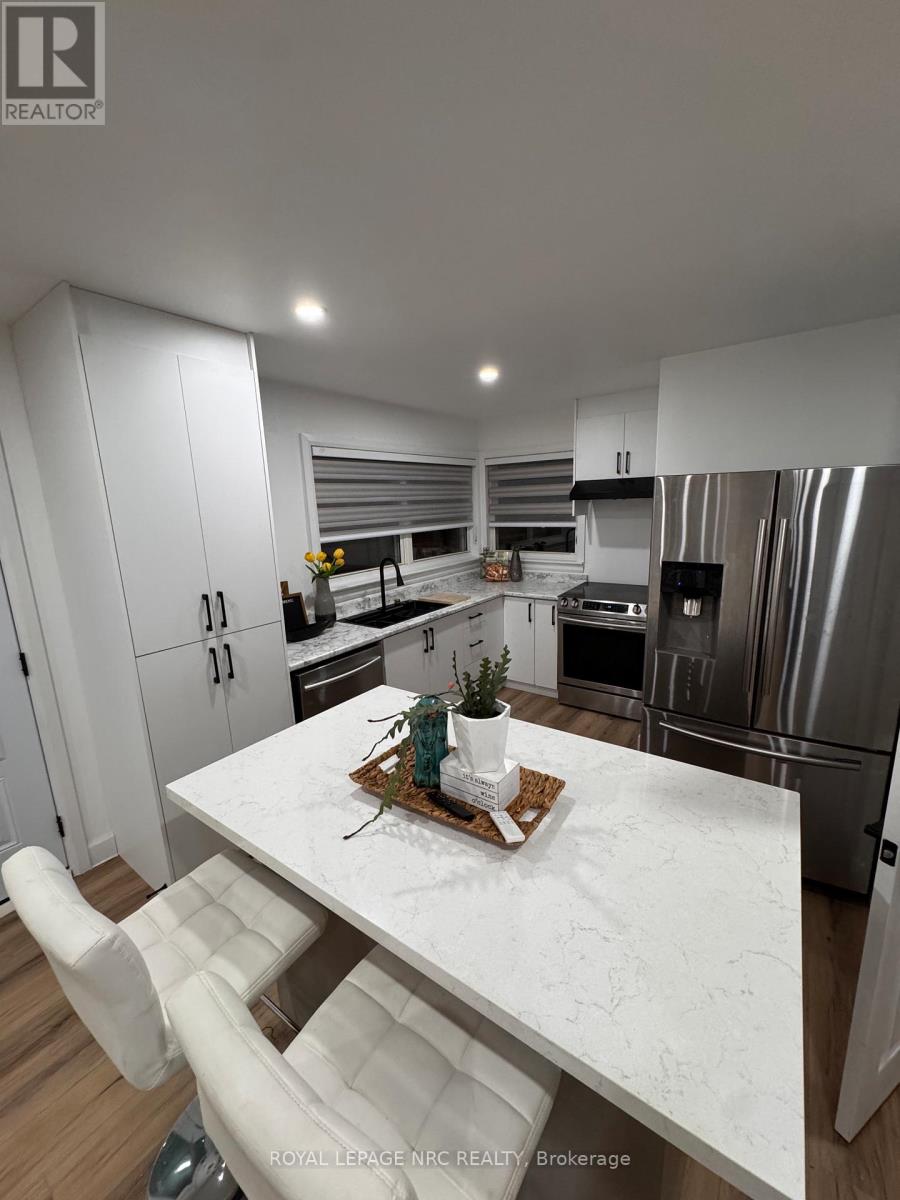 Main - 959 Mohawk Road E, Hamilton, Ontario  L8T 2R9 - Photo 3 - X12607416