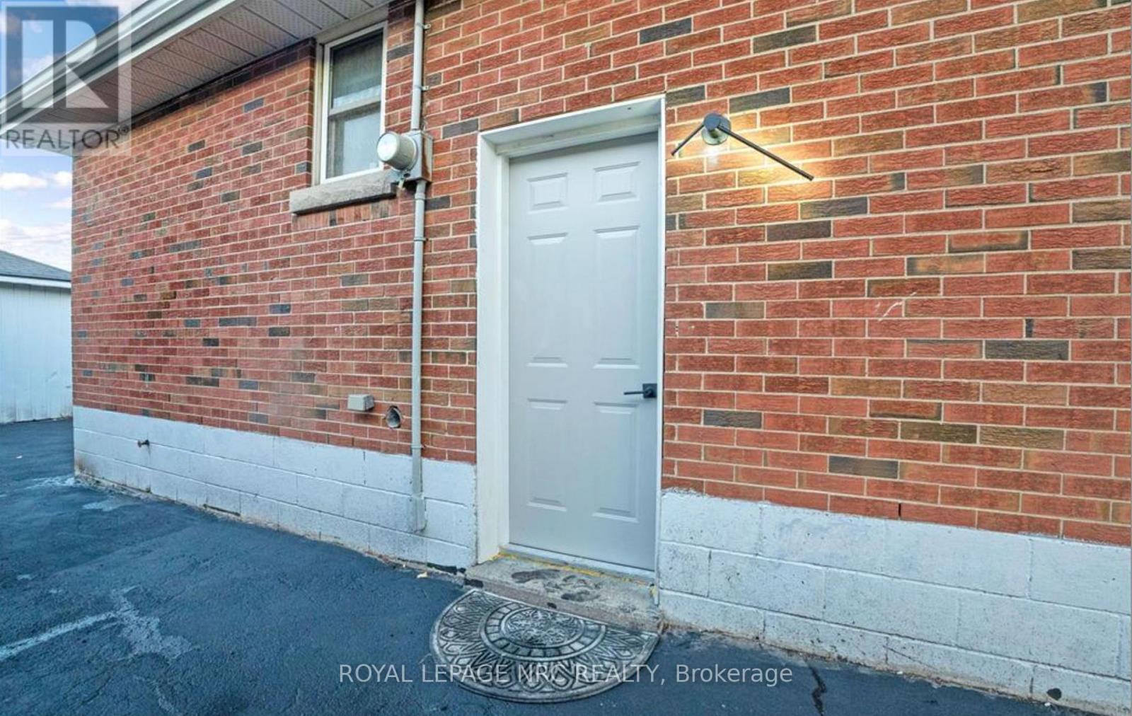 Basement - 959 Mohawk Road E, Hamilton, Ontario  L8T 2R9 - Photo 3 - X12607448