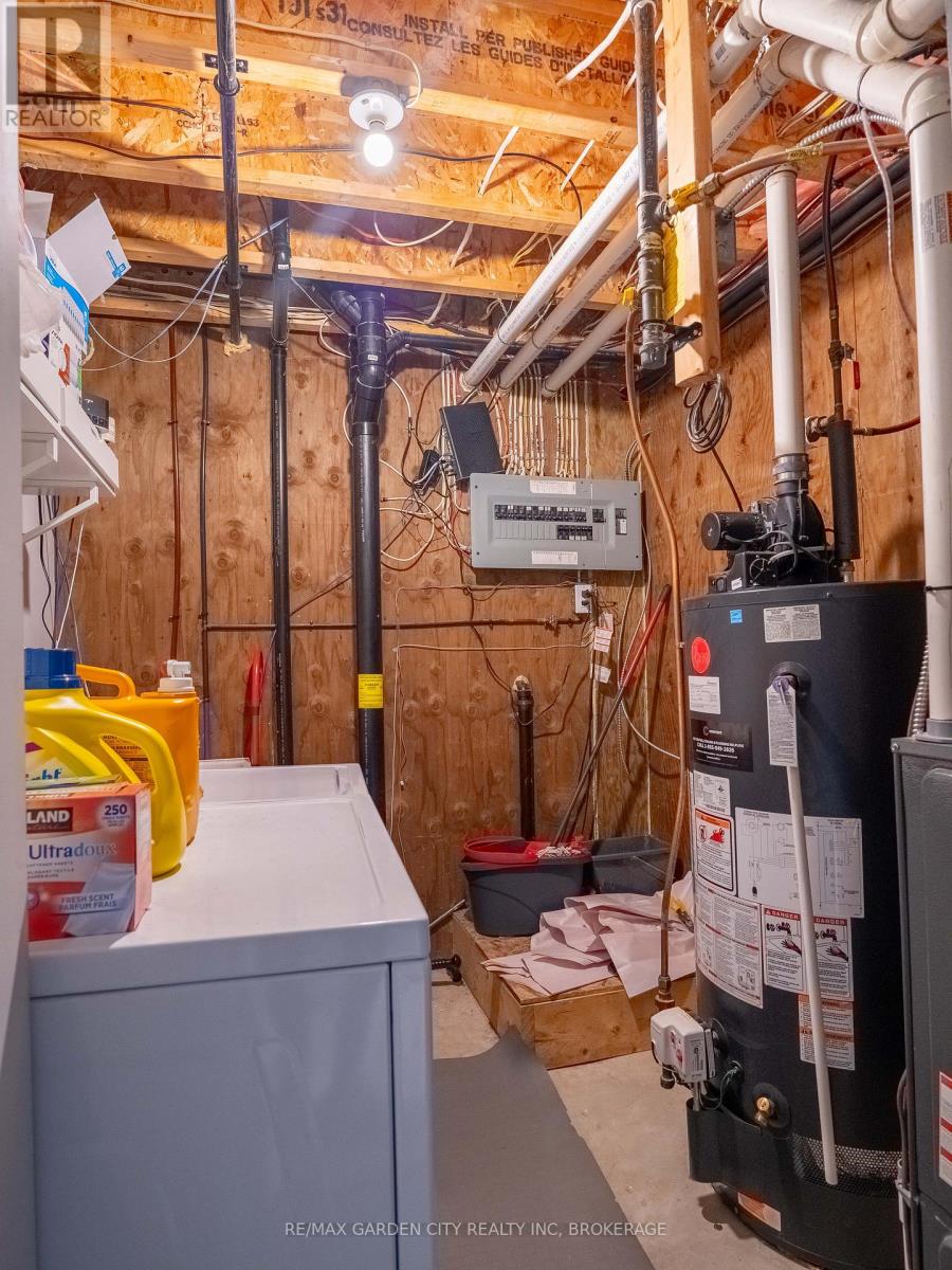 629 Broadway Avenue, Welland, Ontario  L3C 5M6 - Photo 21 - X12615346