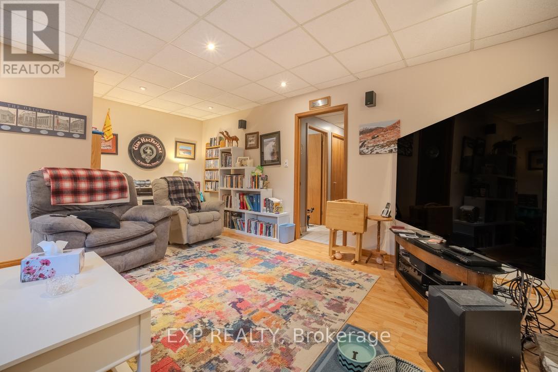 6166 Wildrose Crescent, Niagara Falls, Ontario  L2G 7T3 - Photo 27 - X12631788