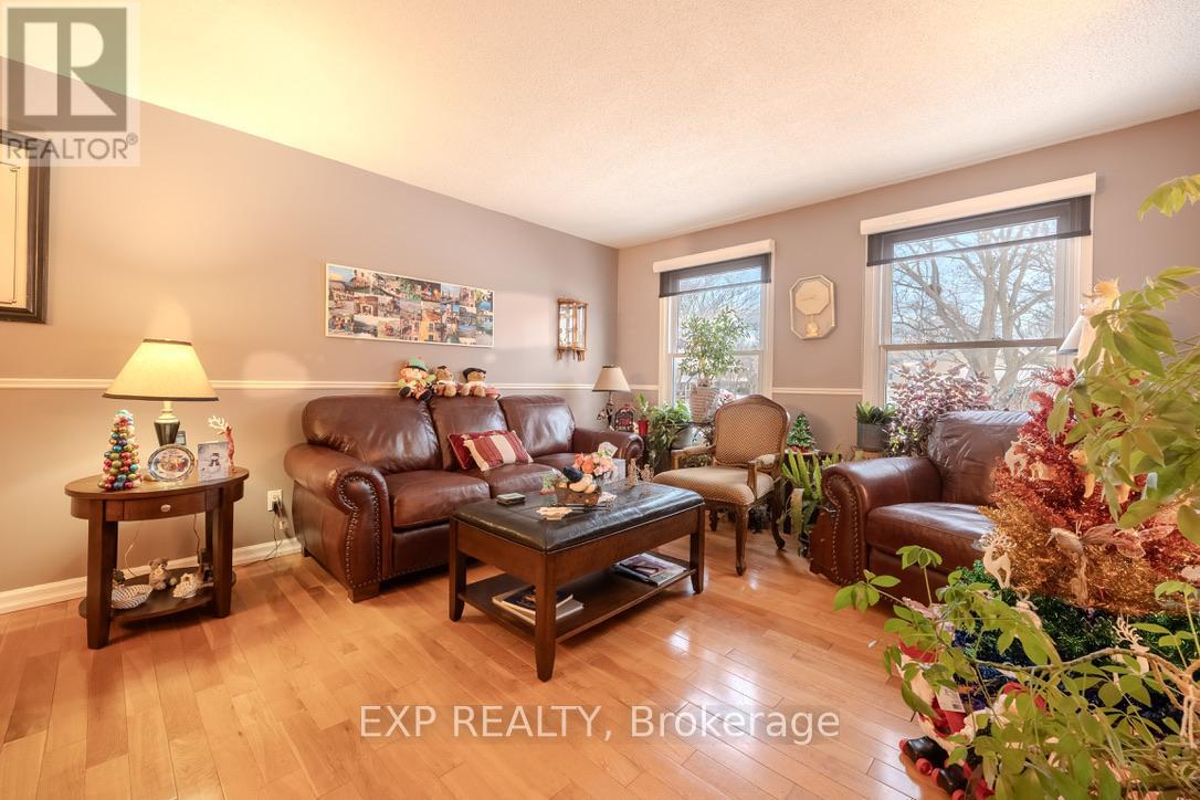 6166 Wildrose Crescent, Niagara Falls, Ontario  L2G 7T3 - Photo 9 - X12631788