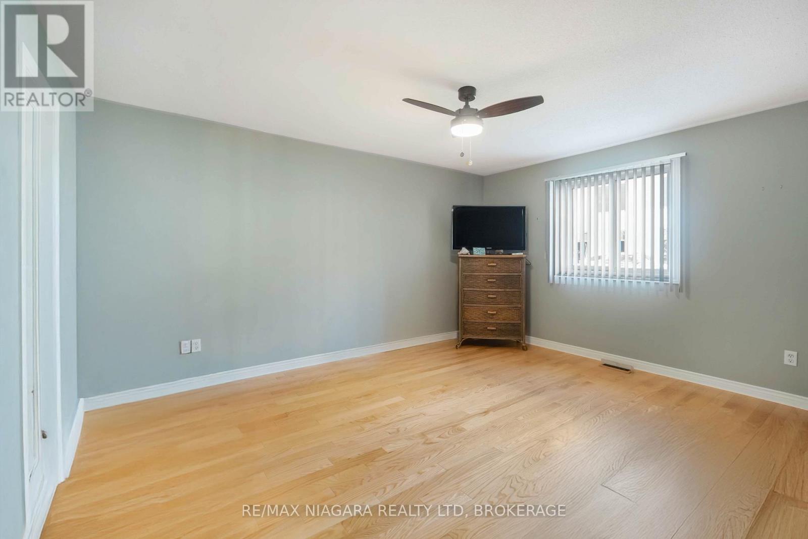 14 - 165 Main Street E, Grimsby, Ontario  L3M 1P2 - Photo 19 - X12631806